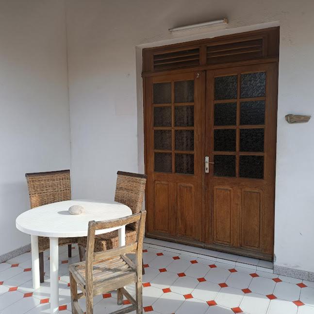 Votre Bungalow "Petit Tresor" Vintage 80 Daire Le Carbet Dış mekan fotoğraf